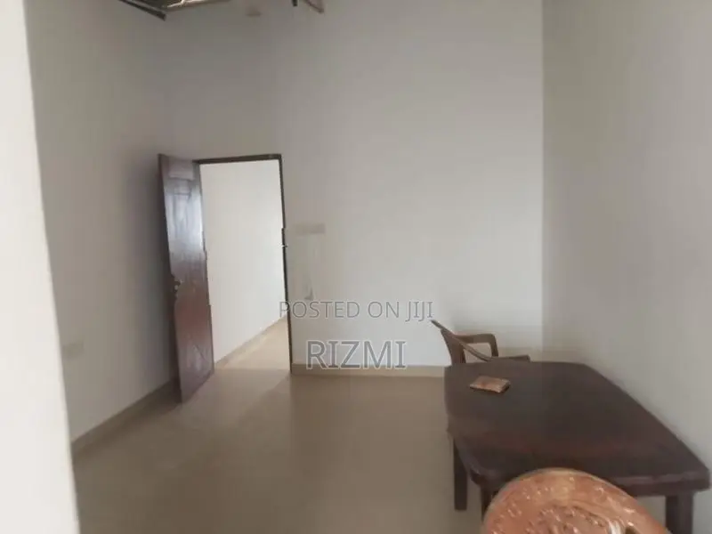 second floor 2BR house for rent in kalubowila near grand masjidh