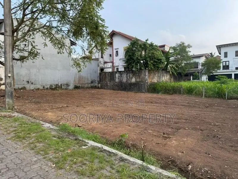 Superb Land for Sale in Miriswatta Piliyandala