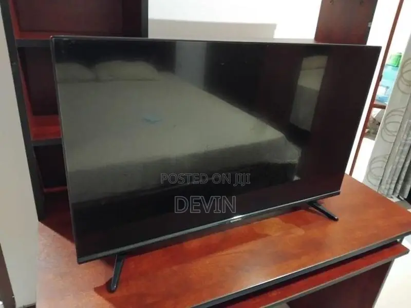Skyworth 32” TV