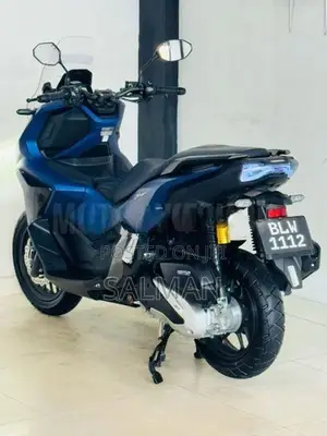 Honda ADV 160 RoadSync 2026