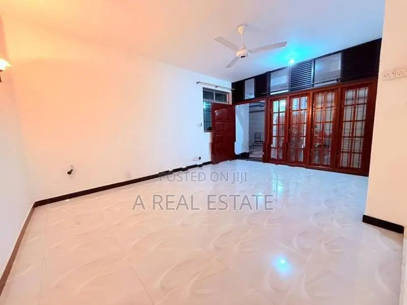 Ground Floor 2 Bedroom House Available For Rent In Dehiwala