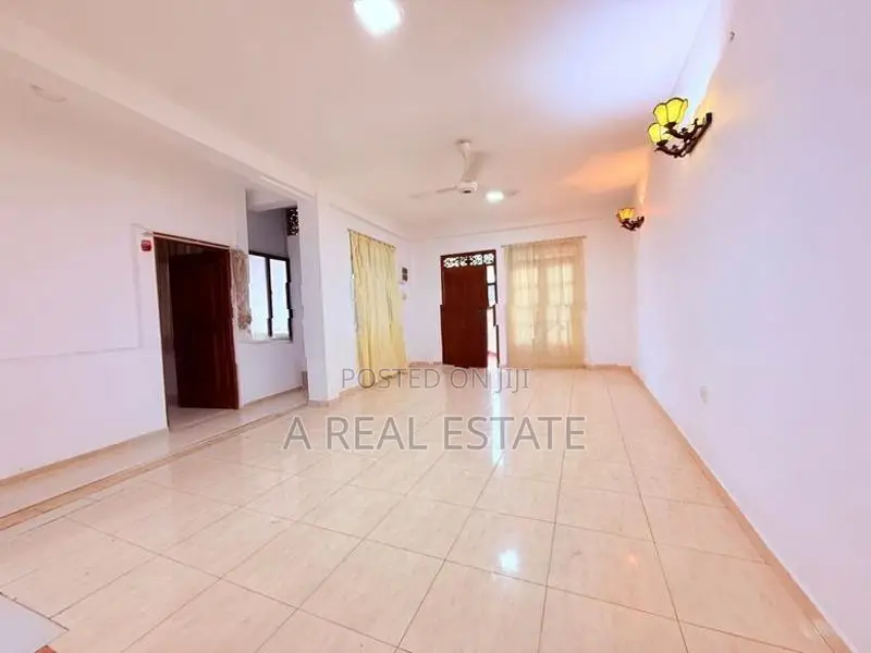 2nd Floor 2 Bedroom House For Rent In Anderson Road Dehiwala