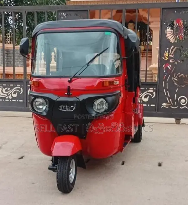 Bajaj RE 4Stroke Three wheel 2025