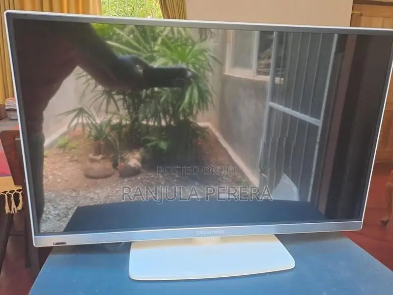 Skyworth 32 Inch HD TV