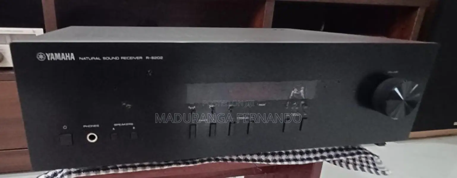 YAMAHA Amplifier R-S202