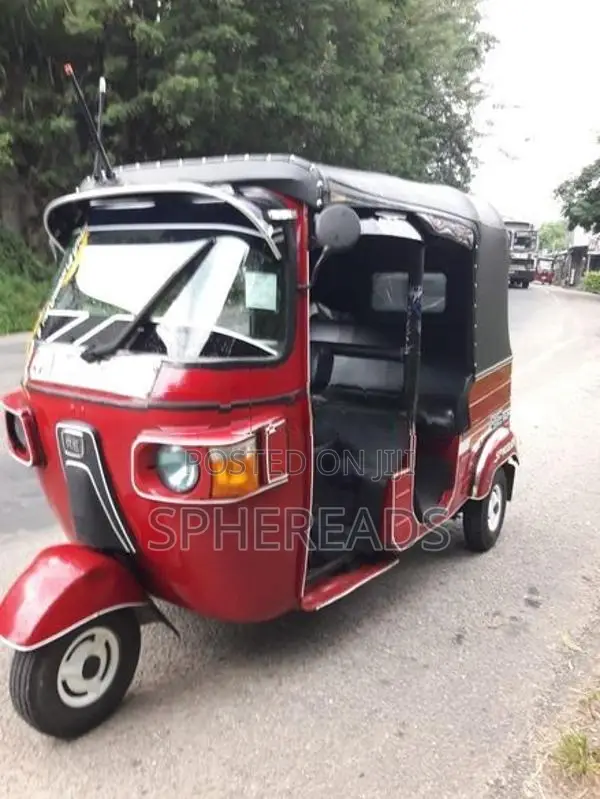 Bajaj RE 4 Stroke 2011