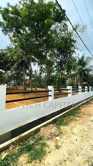 මිදිගමින් අගනා බිම් කොටස්