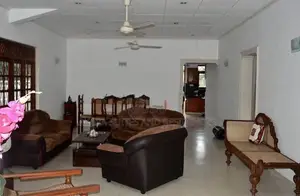 Maharagama 22.5 Perches - Unfurnished House for Sale HL55600