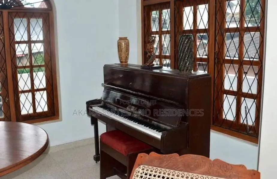 Maharagama 22.5 Perches - Unfurnished House for Sale HL55600