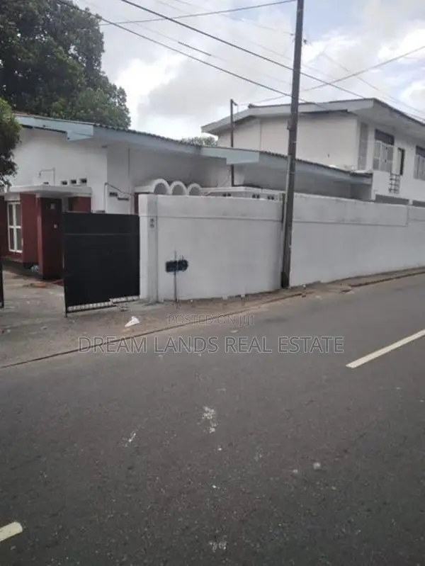 Upper floor for rent kirulapone