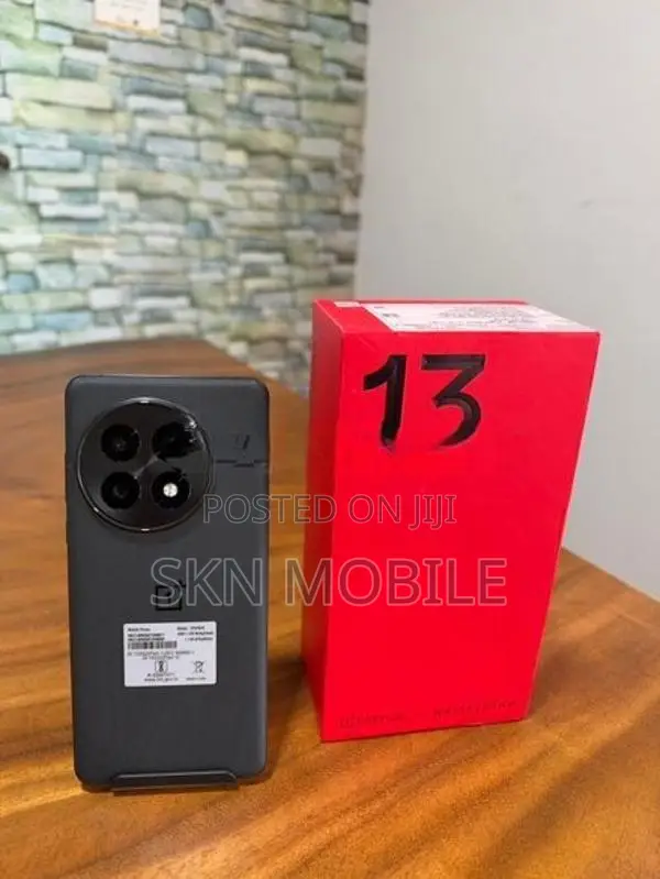 OnePlus 13 12GB 256GB (Used)