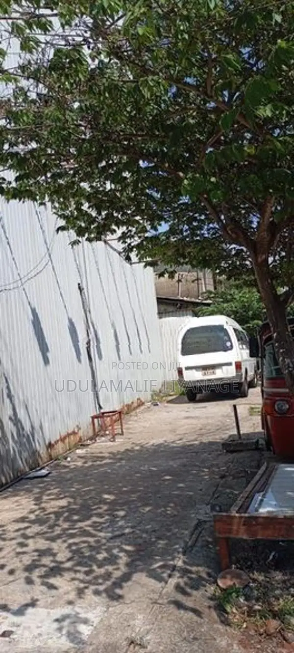 4 Stories Building for Rent Moratuwa