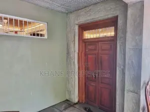 Beautifully Furnished 3 Bedroom Upstairs House for Rent | Nawala