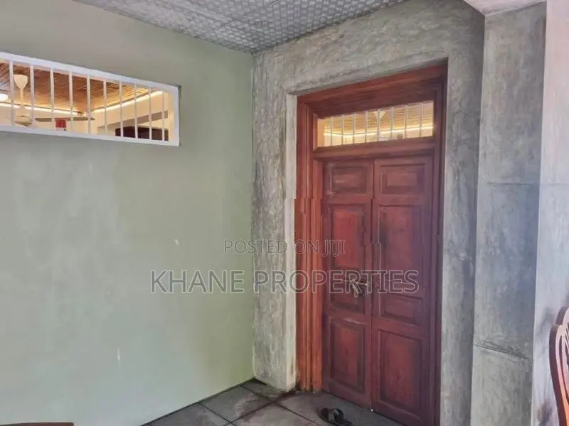 Beautifully Furnished 3 Bedroom Upstairs House for Rent | Nawala