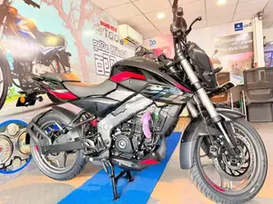 Bajaj Pulsar NS200 ABs Efi 2026