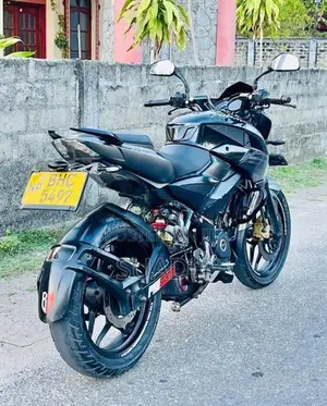 Bajaj Pulsar NS200 2018