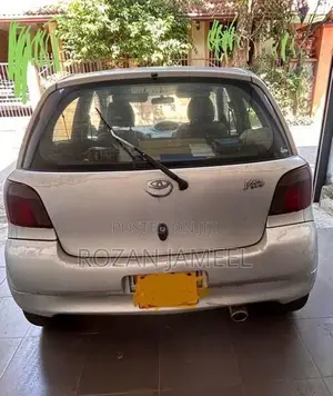 Toyota Vitz 2001