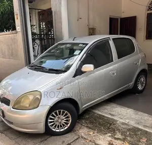 Toyota Vitz 2001