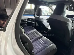 Peugeot 5008 Fully Loaded 2025