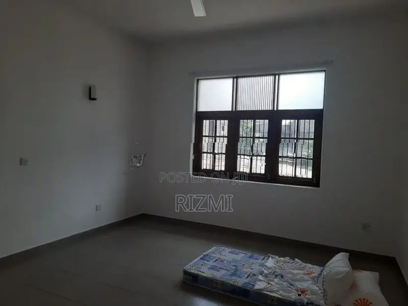 7 room 4500sq office building for rent in dehiwala malwatta road
