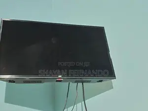 Unic Ultra 32inch TV