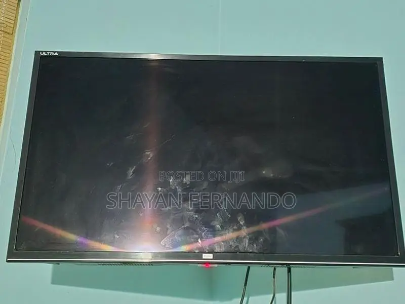 Unic Ultra 32inch TV