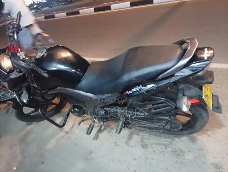 Honda CB Trigger 2014