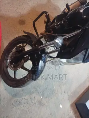 Honda CB Trigger 2014