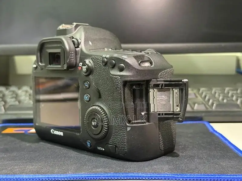 Canon 6D