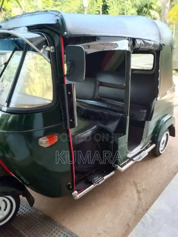 Bajaj 2 Stroke 2000 Three Wheel (Used)