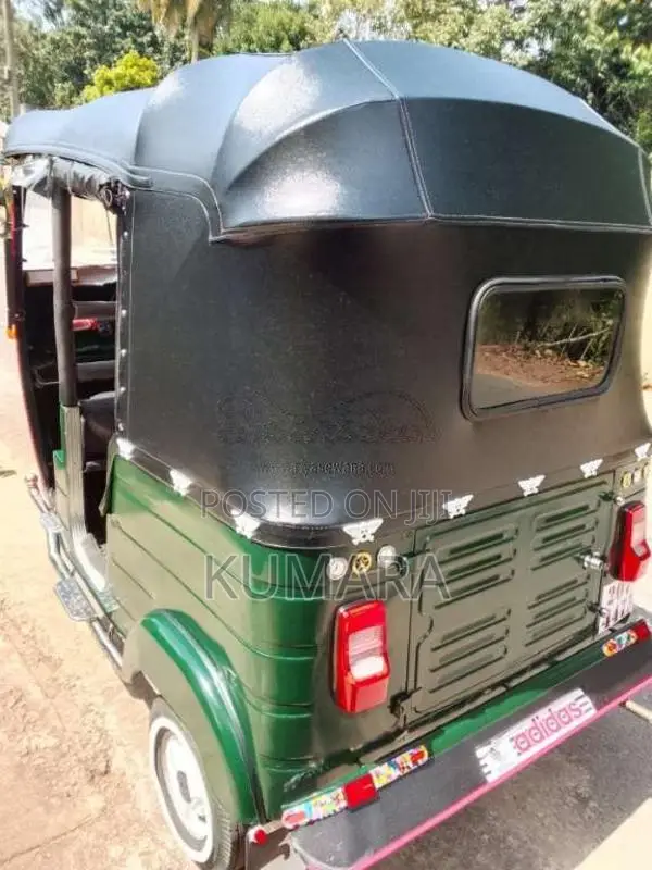 Bajaj 2 Stroke 2000 Three Wheel (Used)