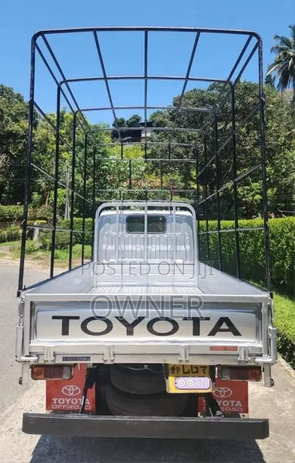Toyota Dyna 2009 Lorry (Used)