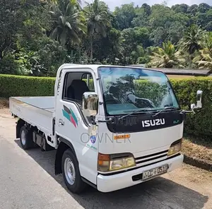 Isuzu NHR 2006 Lorry (Used)