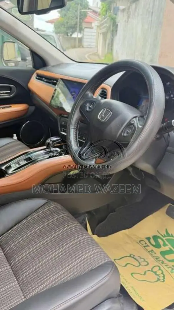 Honda Vezel 2014 SUV (Used)