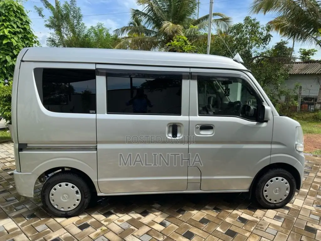 Nissan Clipper 2016 Van (Used)