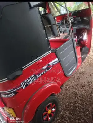 Bajaj 4 Stroke 2013 Three Wheel (Used)