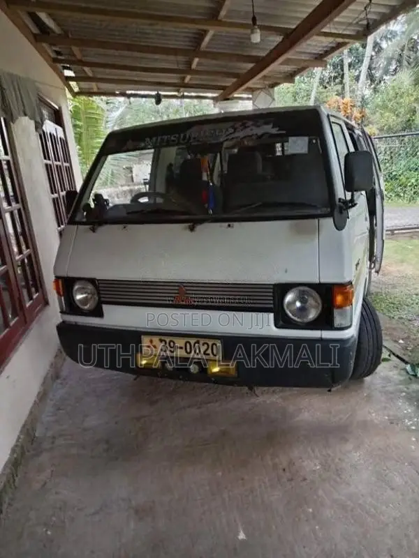 Mitsubishi L300 1981 Van (Used)