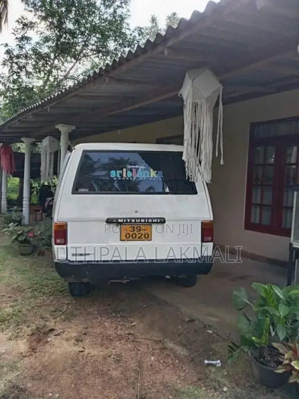 Mitsubishi L300 1981 Van (Used)