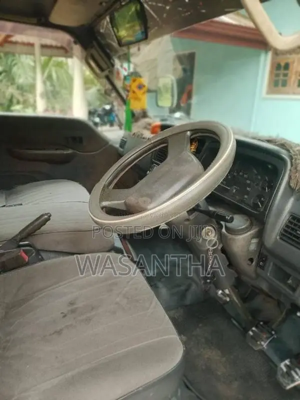 Mazda Bongo 1999 Van (Used)