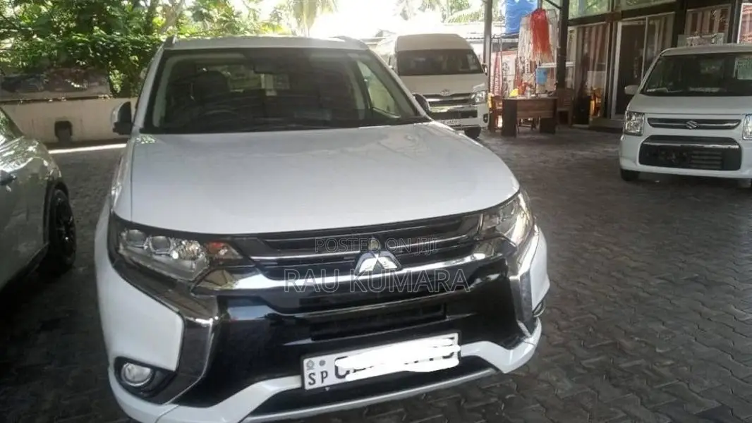 Mitsubishi Outlander 2015 SUV (Used)