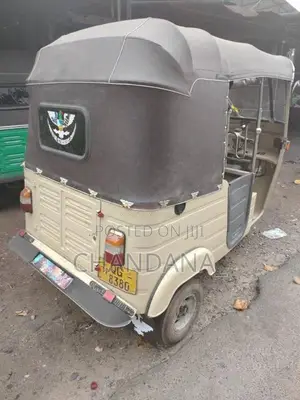 Bajaj 2 Stroke 2006 Three Wheel (Used)