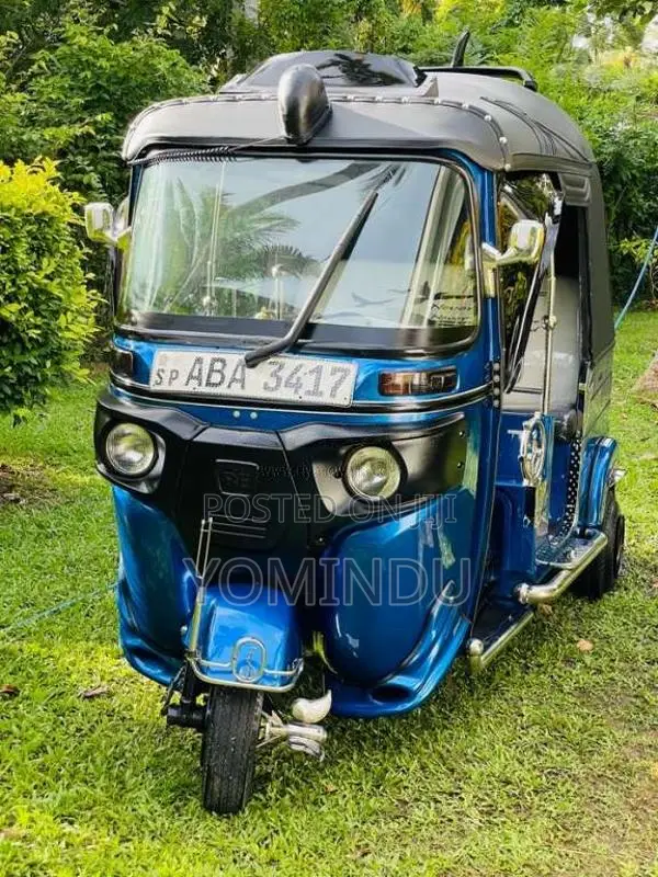 Bajaj RE 205 2015 Three Wheel (Used)