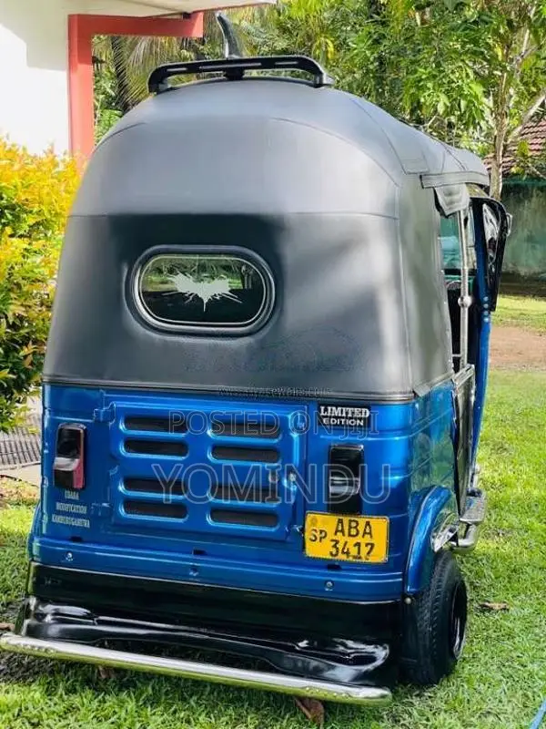 Bajaj RE 205 2015 Three Wheel (Used)