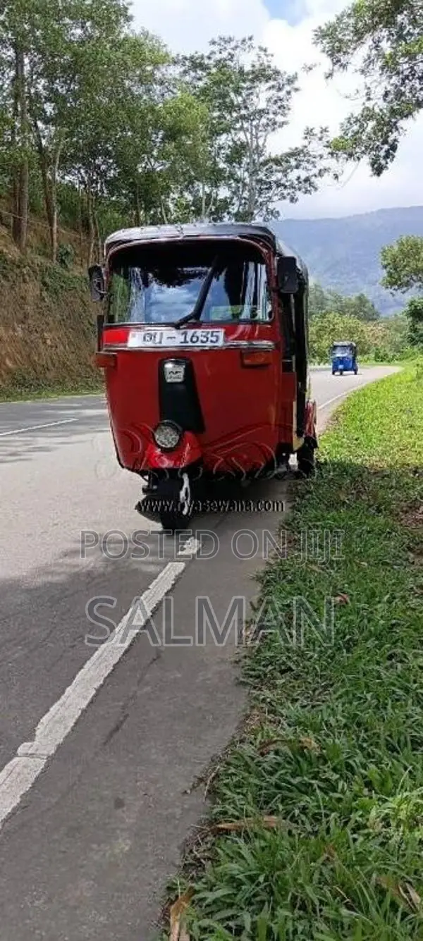 Bajaj 4 stroke 2009 Three Wheel (Used)