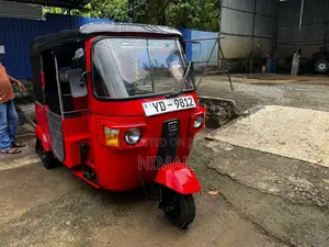 Bajaj 4 Stroke 2010 Three Wheel (Used)