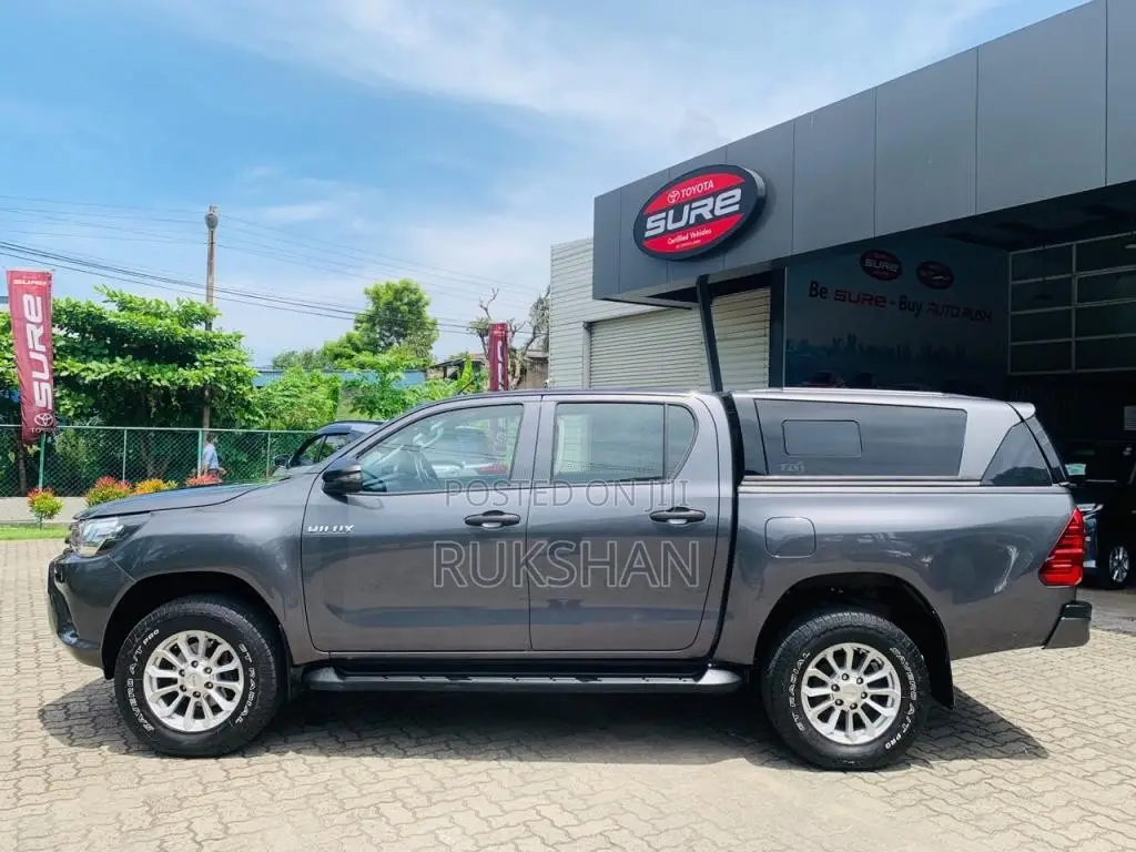 Toyota Hilux 2KD 2019 Pickup (Used)