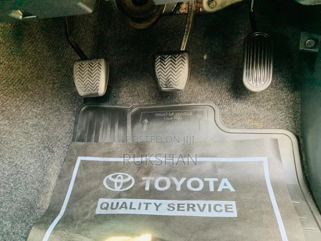 Toyota Hilux 2KD 2019 Pickup (Used)