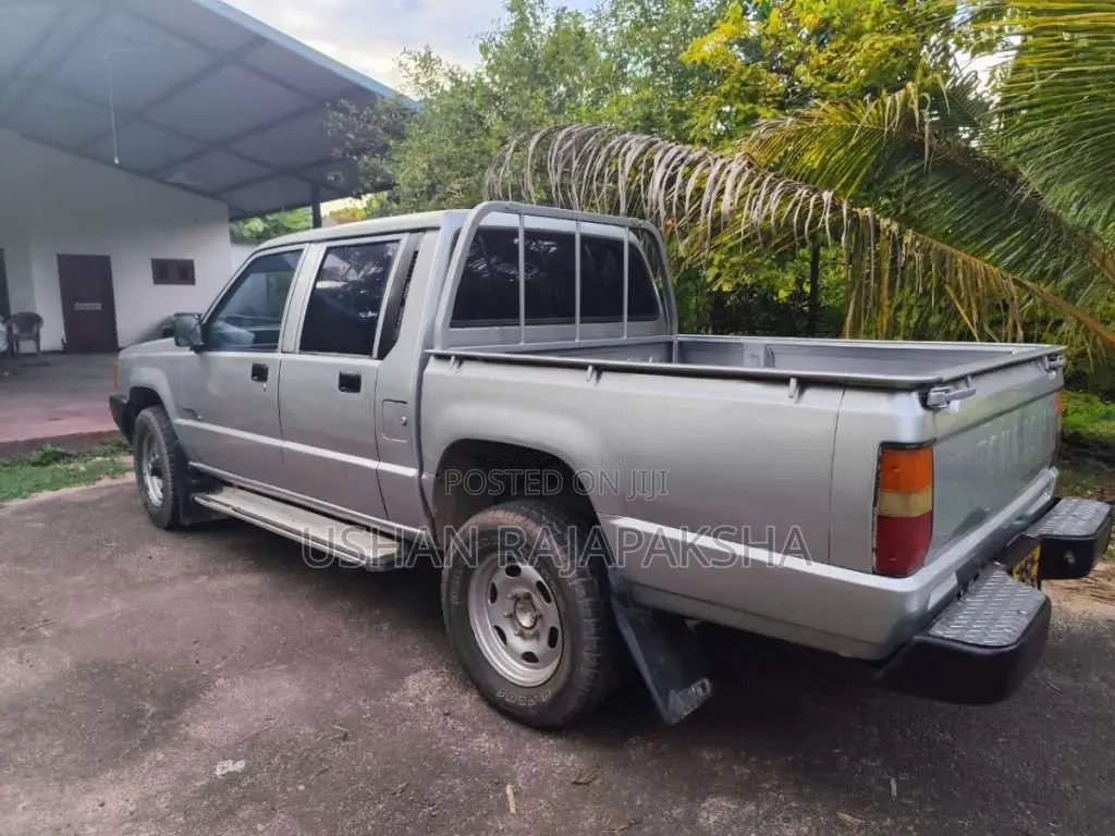 Mitsubishi L200 1998 Pickup (Used)