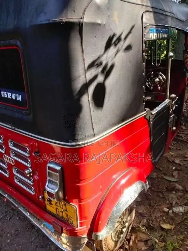 Bajaj 2 Stroke 1999 Three Wheel (Used)