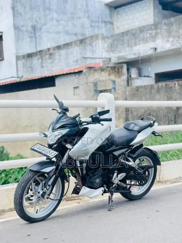 Bajaj Pulsar NS200 2018 Motorbike (Used)